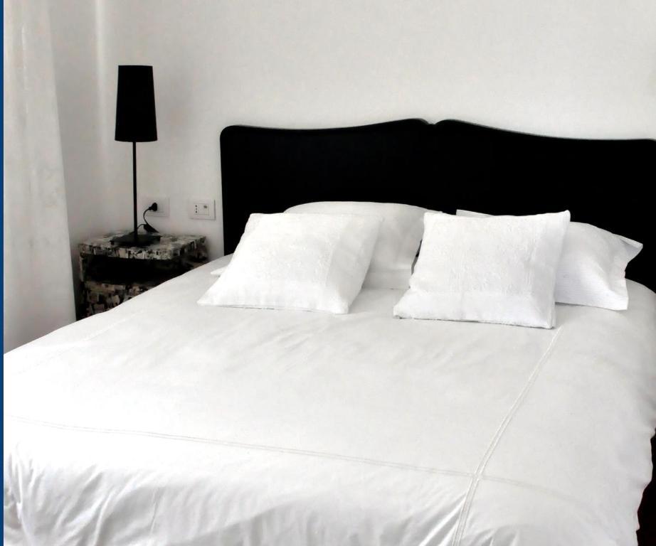 Hotel Il Caminetto Montefiascone Zimmer foto
